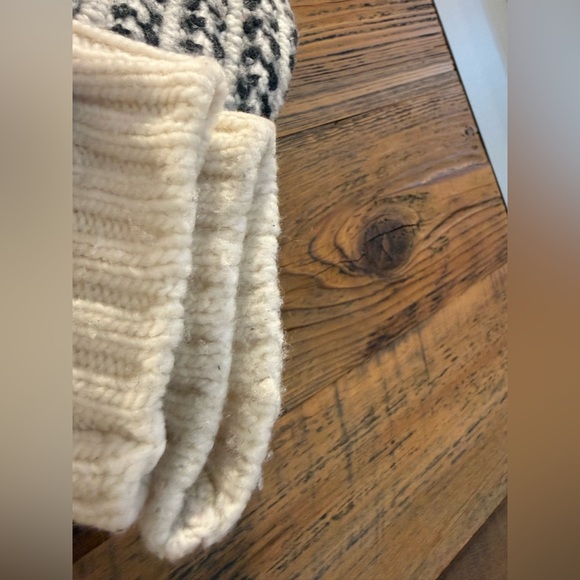 Splendid Cream and Black Turtleneck Chunky Sweater - Picture 10 of 16